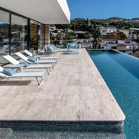 Villa F2